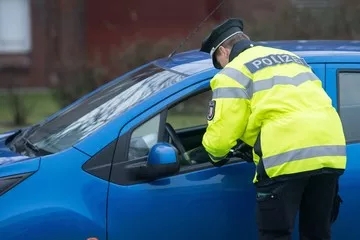 【案例警示】交通安全无小事 外出行车需谨慎！ 