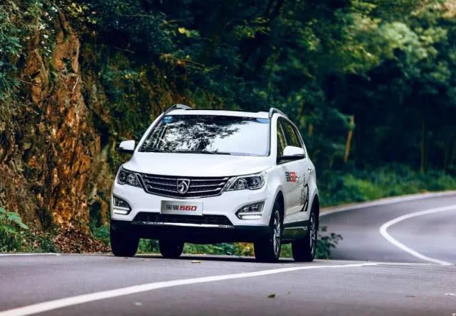 【12.25行车日历】不贸然驶入冰面！ 