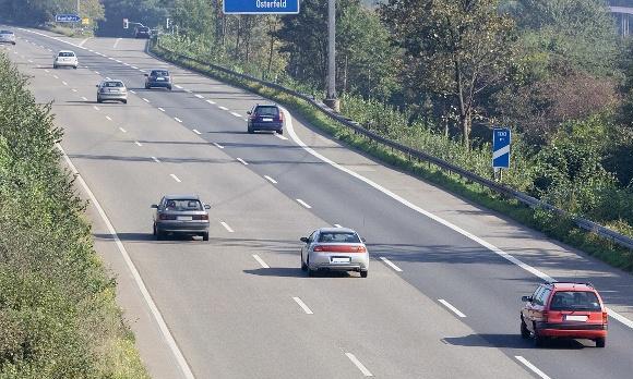 【7.2行车日历】在高速超速50%一次性扣12分！ 