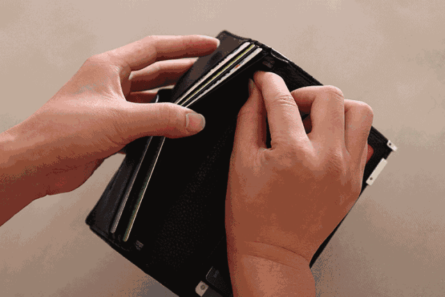 833b13f2652f36435d13a9eab90af14d.gif